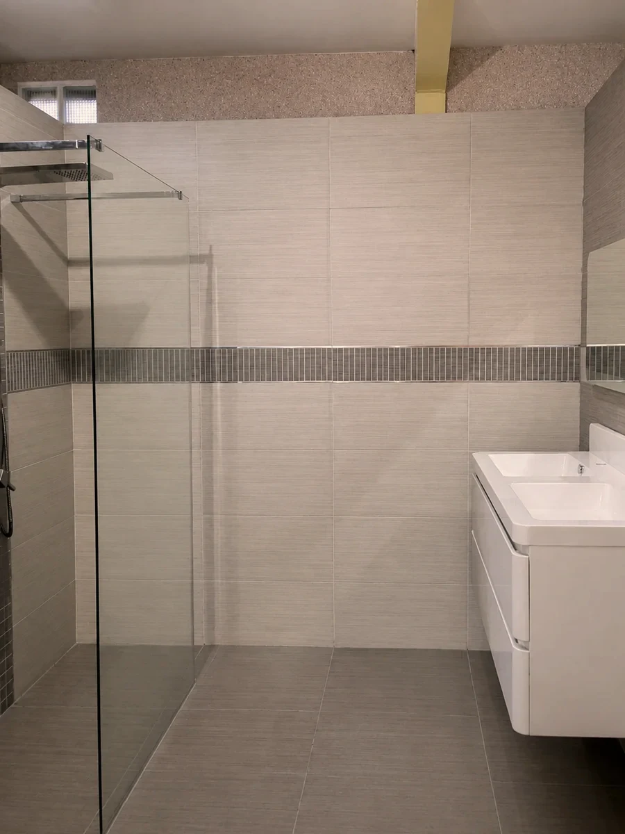 Badkamerrenovatie · realisatie 8 door Stonix in regio Antwerpen